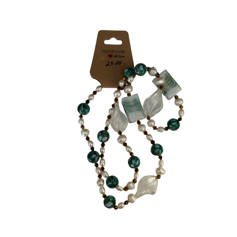 Beaded Necklace with Pearl & Glass