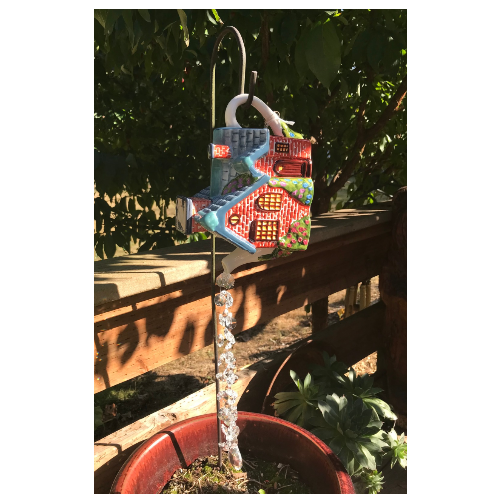 "Pouring" Teapot/Watering Can
w/Crystals Garden Art