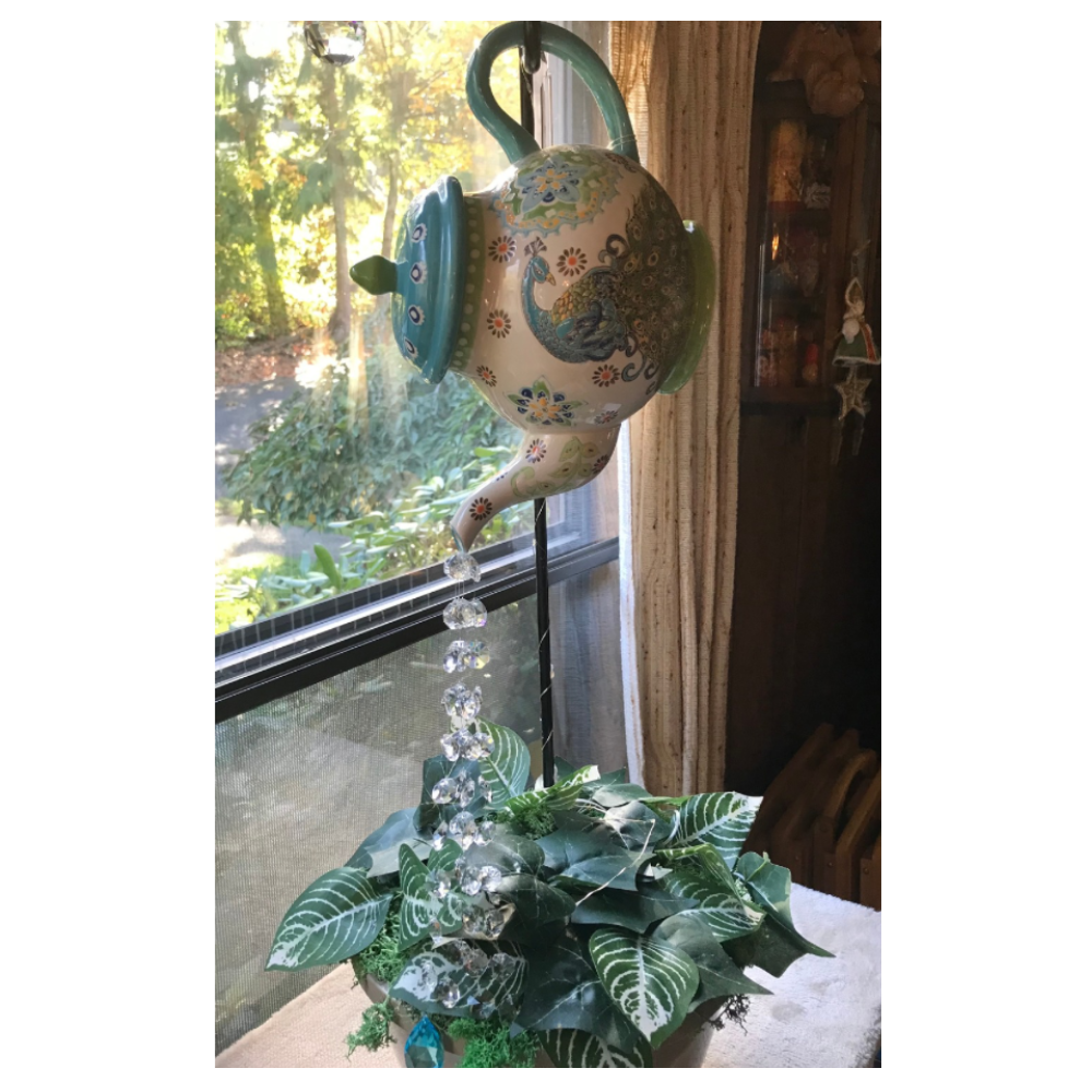 "Pouring" Teapot/Watering Can
w/Crystals Garden Art